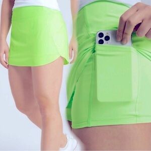 Athleta Run With It Skort - Neon Green! Excellent condition. Size Small.